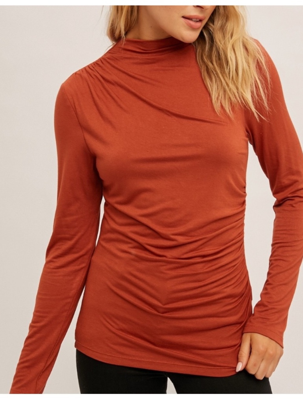 NWT Hem & Thread Long Sleeve Top